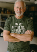 Funny Birthday T Shirt for Men – I’m Not Getting Old I’m Outlasting My Warranty – Humorous Gift Tee for Dad Husband Grandpa